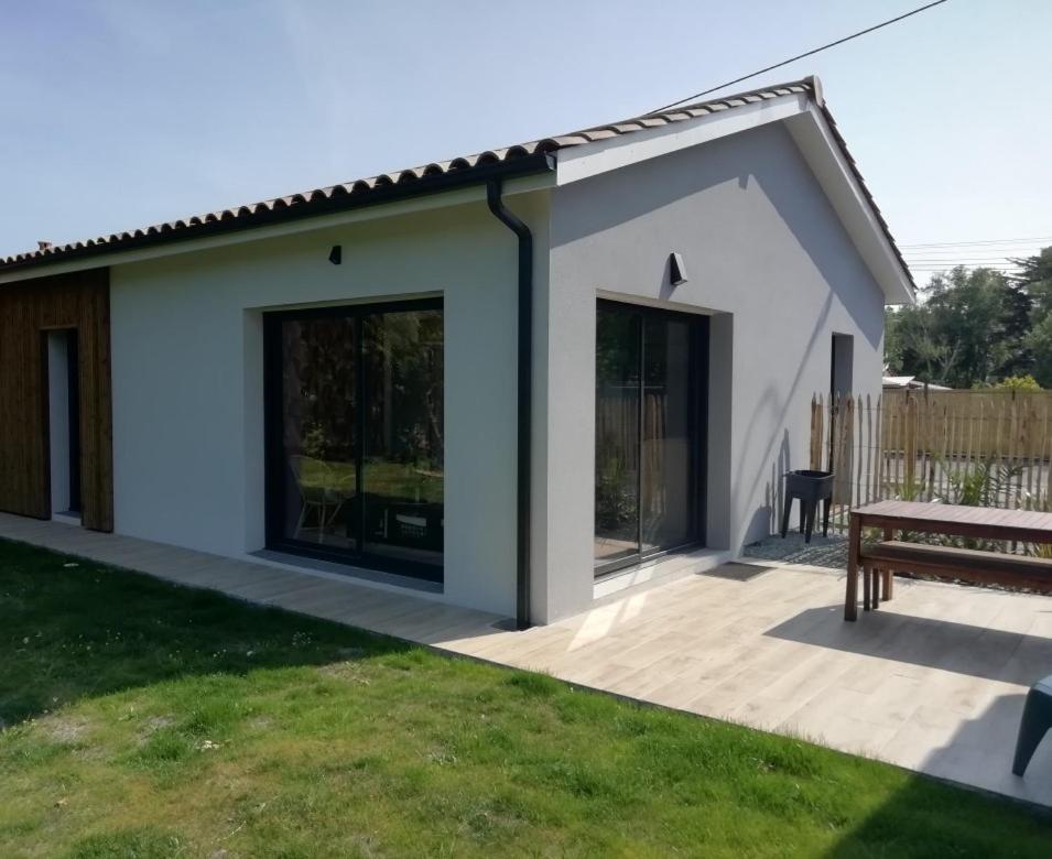 Charmante Maison Neuve Au Lac D'乌尔坦湖 外观 照片